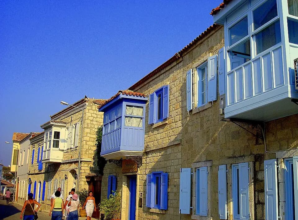 Cesme-streets.JPG