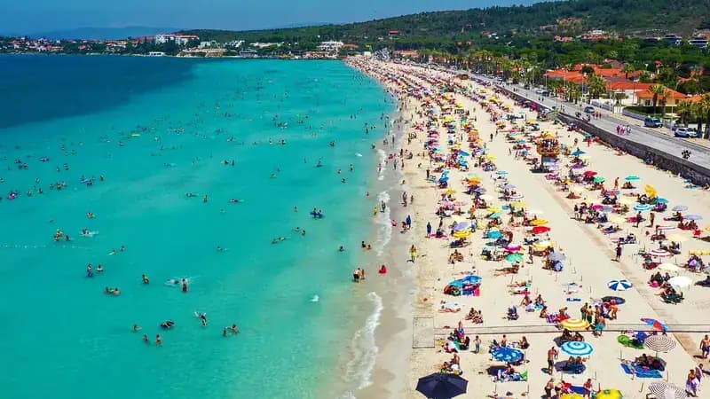 Çeşme & Alaçatı ( Meşhur Ilıca Plajı'nda Yüzme Molalı )