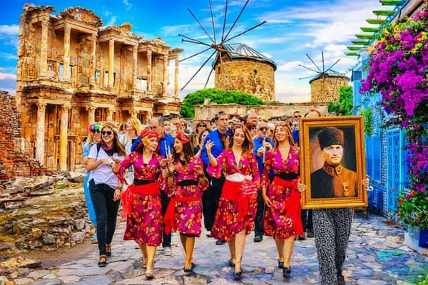 Alaçatı Ot Festivali Turu 2026 (Çanakkale hareketli)